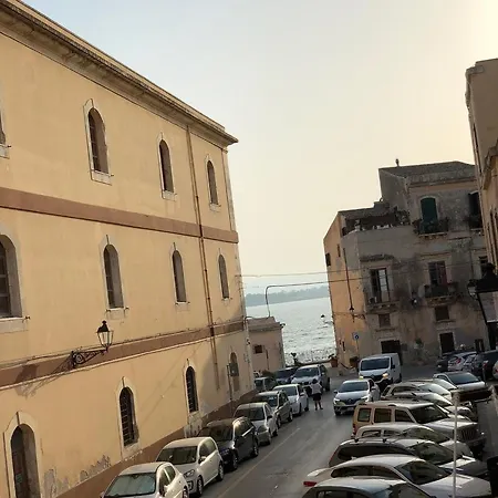 Castello's Apartment Syracuse